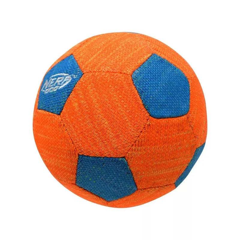 Nerf Dog X-Weave Soccer Squeak Ball 12.7cm bright and durable toy.