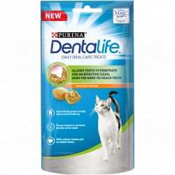 PURINA Dentalife Cat Treats with Chicken, daily dental care, tartar reduction.